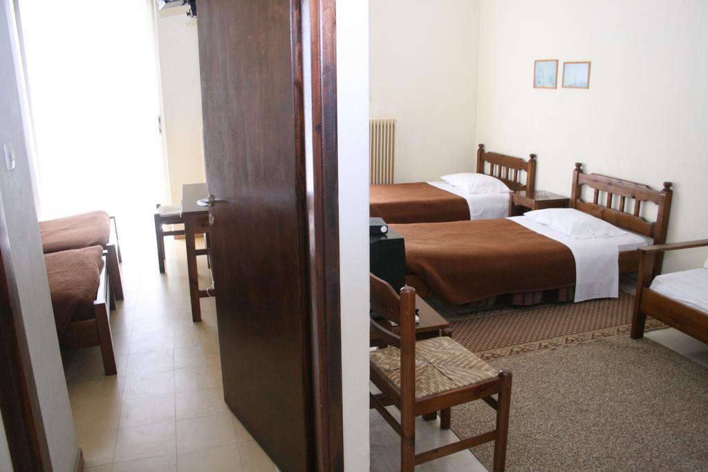 Aparthotel Iliahtides Amarynthos Chambre photo