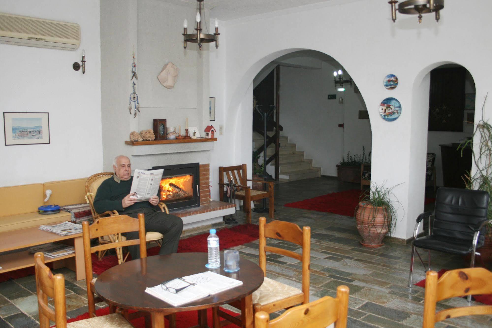 Aparthotel Iliahtides Amarynthos Extérieur photo