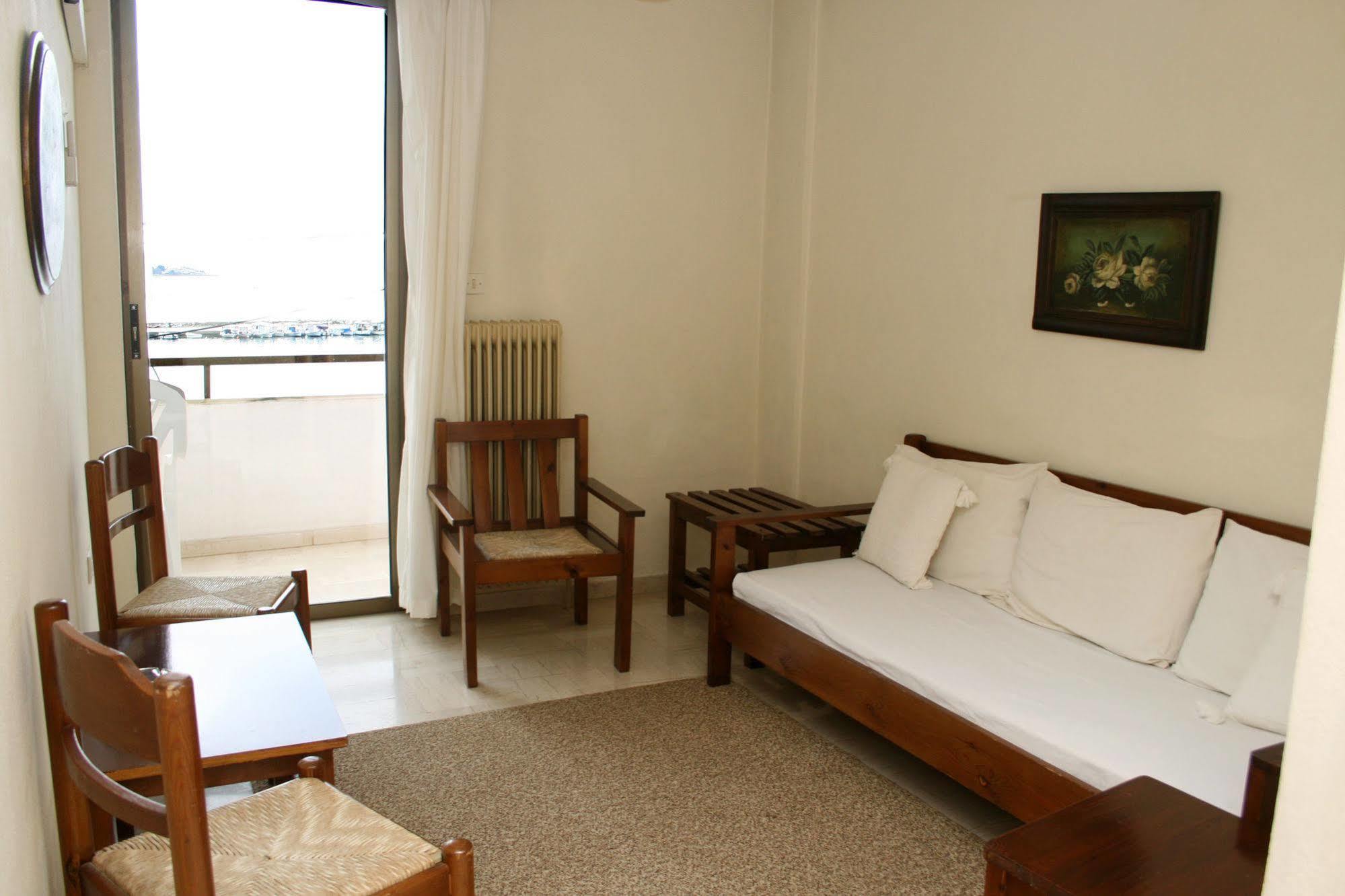 Aparthotel Iliahtides Amarynthos Extérieur photo