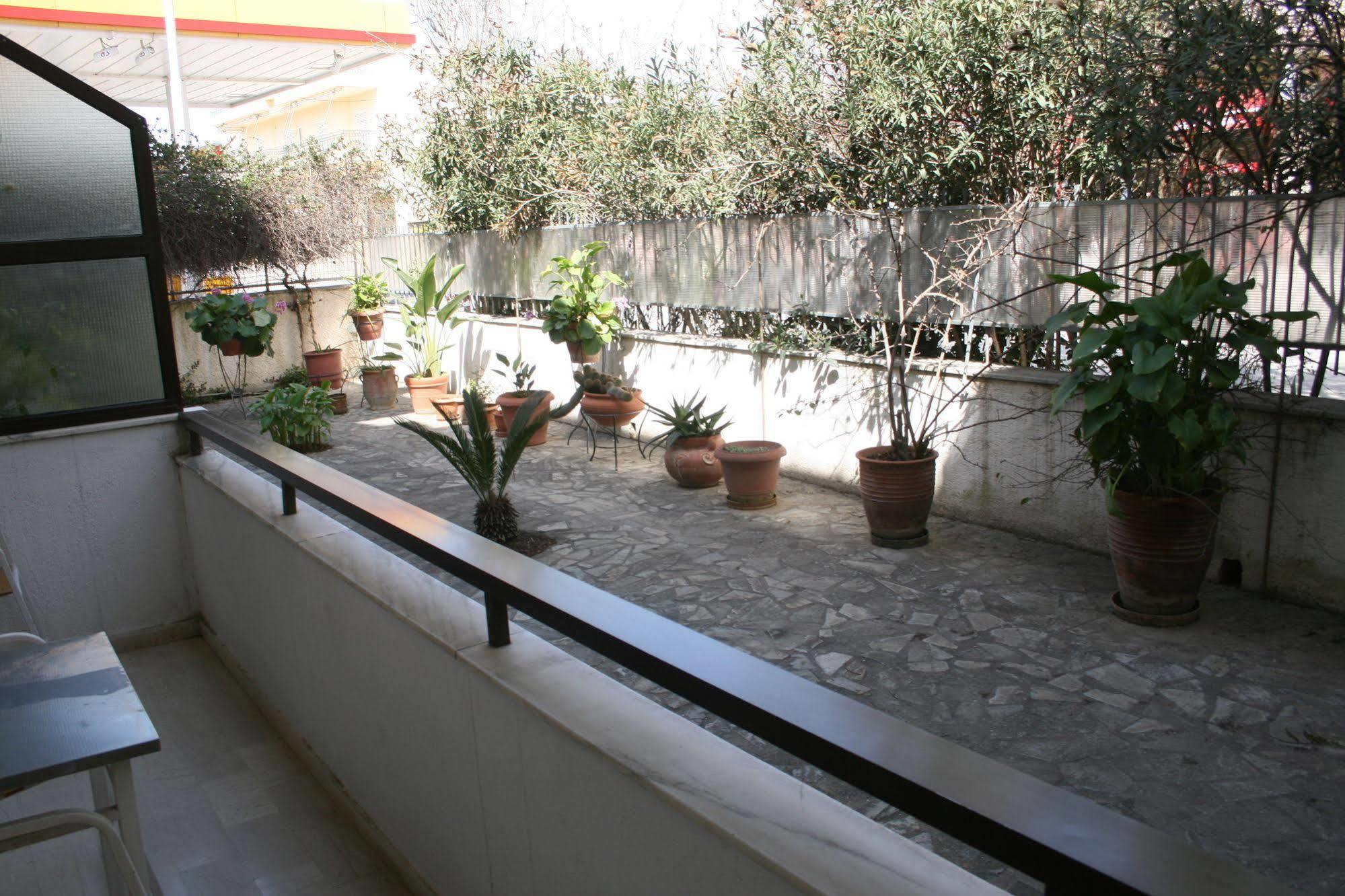 Aparthotel Iliahtides Amarynthos Extérieur photo